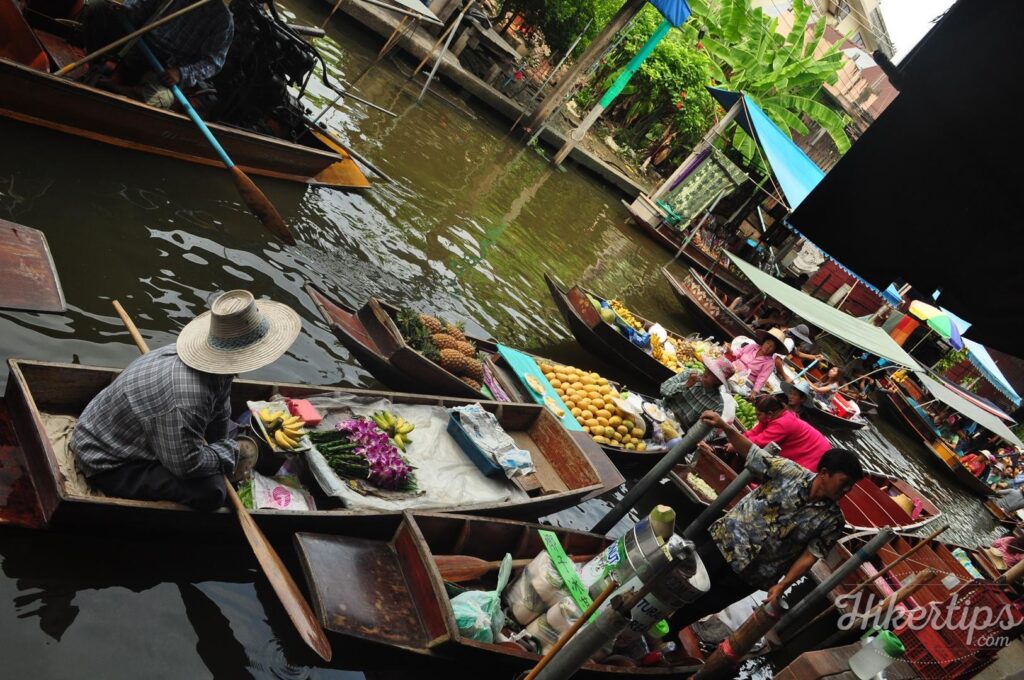 The flaoating market Damnoen Saduak