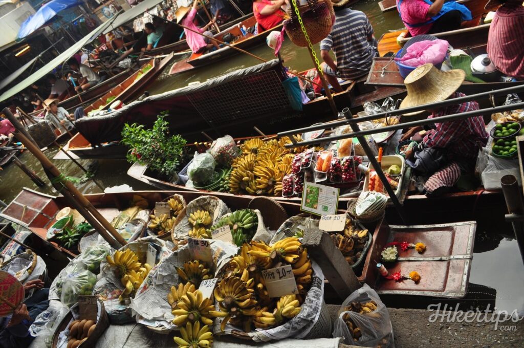 The flaoating market Damnoen Saduak