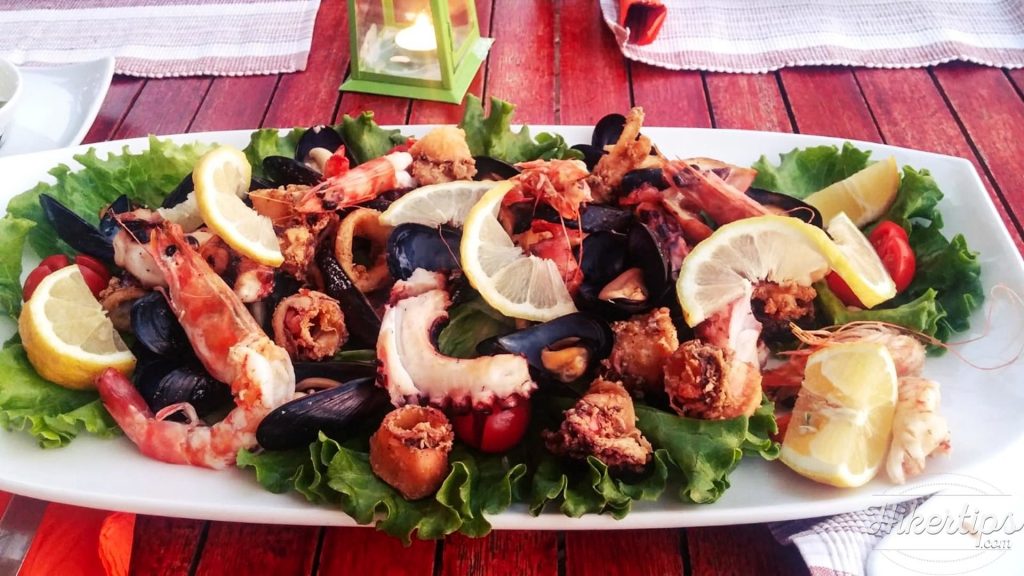 3 great restaurants in Ksamil - HikerTips